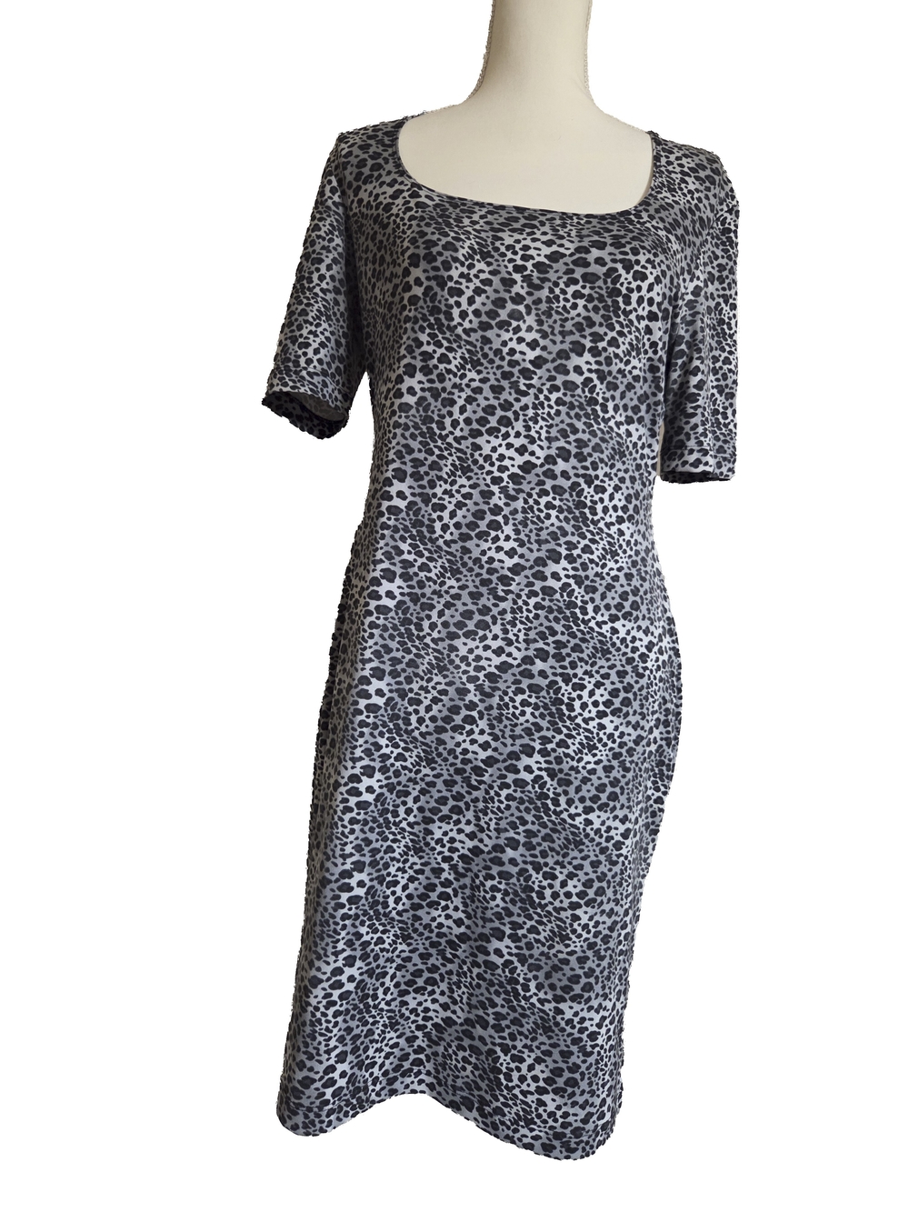 Grey Leopard Print Scoop Neck Dress